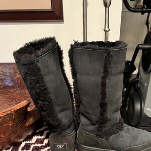 UGGs Tall Black Size 7 Fully Lined Fold Over Option